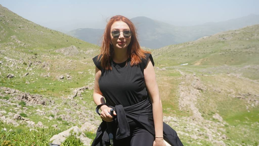 Halk arasında 'ağlayan gelin' olarak biliniyor. Görmek isteyenler kilometrelerce yol katediyor - Resim: 18